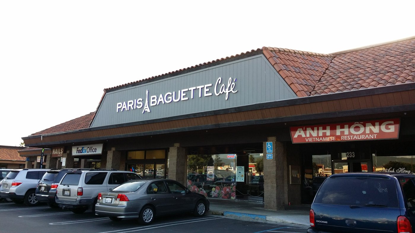 Paris Baguette Cafe storefront sign